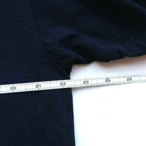 Duck Dynasty Black Unisex Camo Graphic Tee - Picture 4 of 6